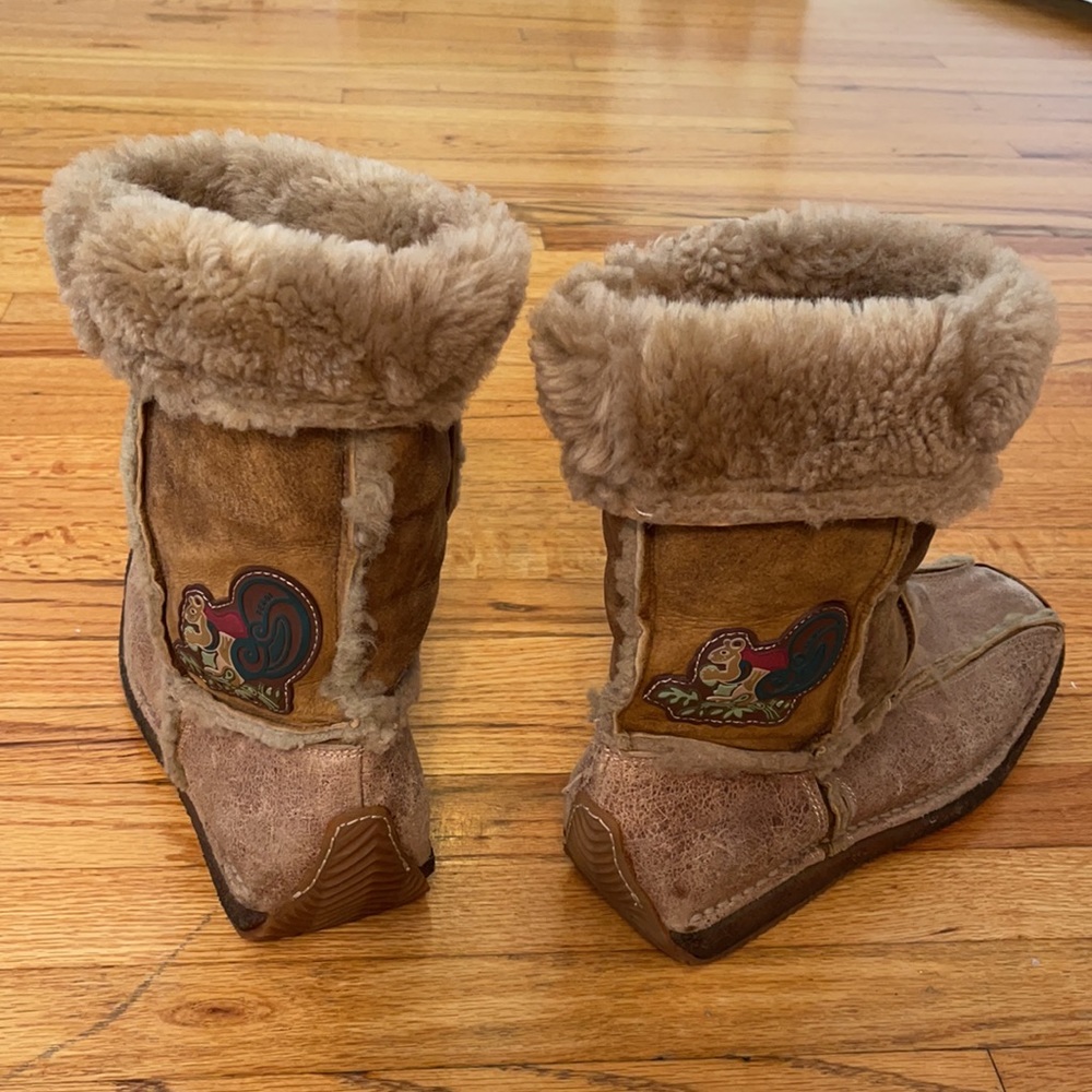 Vintage Fendi Shearling Boots Circa 2005 Size 41 - Picture 6 of 14